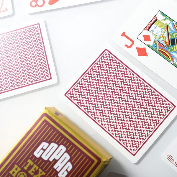 Пластиковые игральные карты Copag "Texas Hold'em" Gold бордовые CRD-0011291 фото
